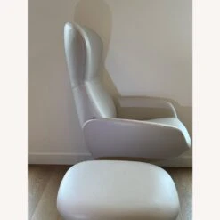 BoConcept Athena Salto Light Grey Recliner -Othe Furniture Store 1500 1500 frame 0 1744