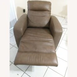 American Signature Leather Recliner -Othe Furniture Store 1500 1500 frame 0 1925